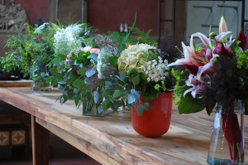 Cebolla Fine Flowers, Dallas Florist, European Handties, Dallas Gifts, Unique Gifts, Floral Trends, Greenery Based Floral Arrangements